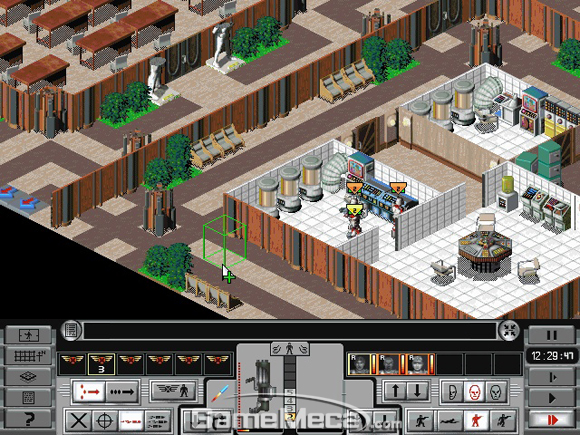 100414-risell-xcom3.jpg