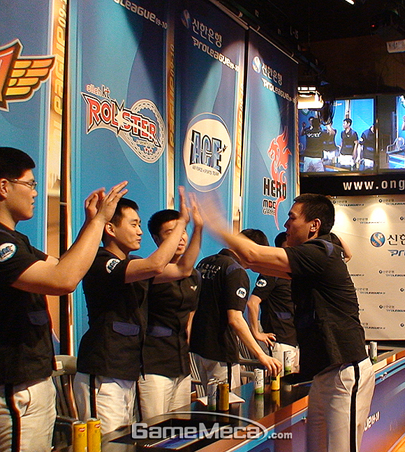 100505-risell-ss50.jpg