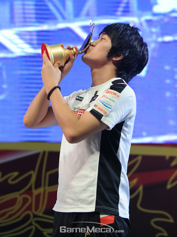 100913-risell-yh2.jpg