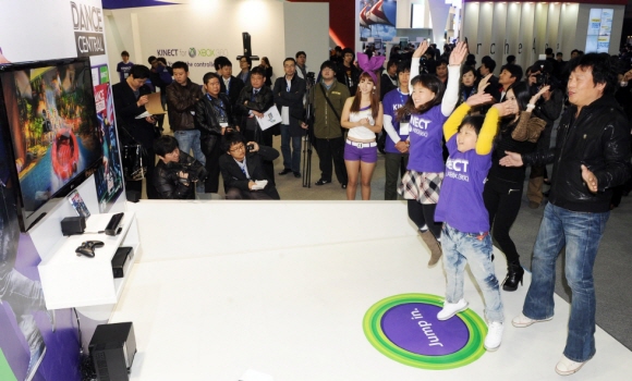 fs101214_kinect.jpg