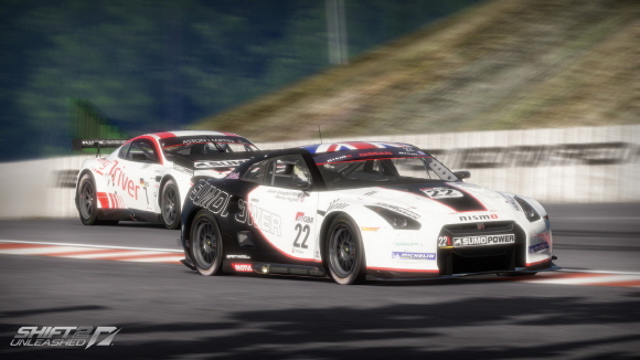 fs110405_SHFT2UgenSCRNgt1_04_1.jpg