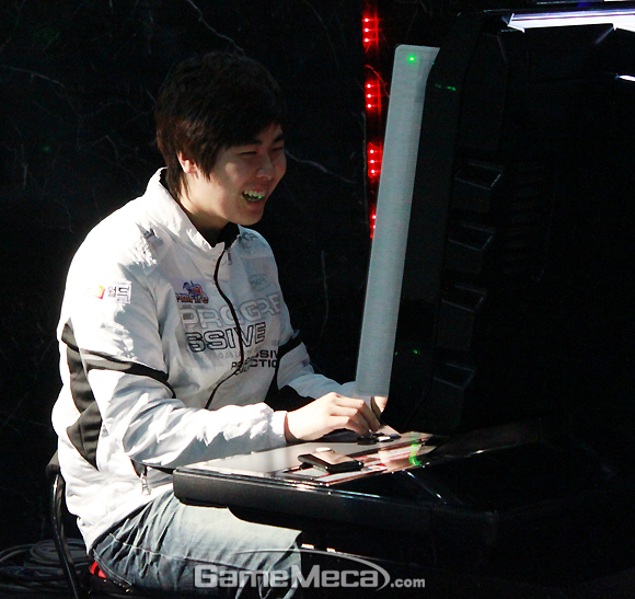 110430-risell-tk5.jpg
