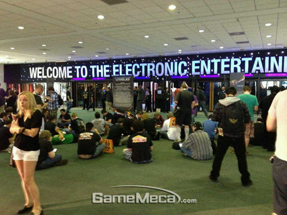 e3open_20120606-01_ghey.jpg