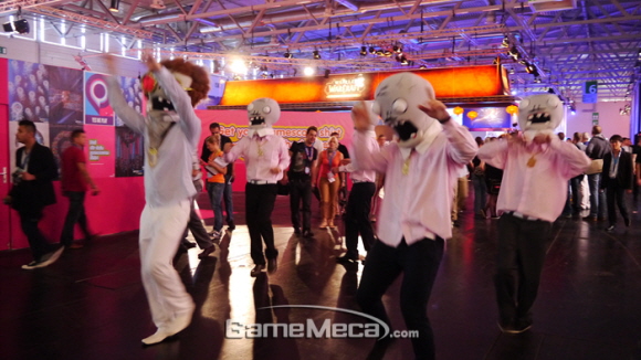 igme1_20120815-053_ghey.jpg