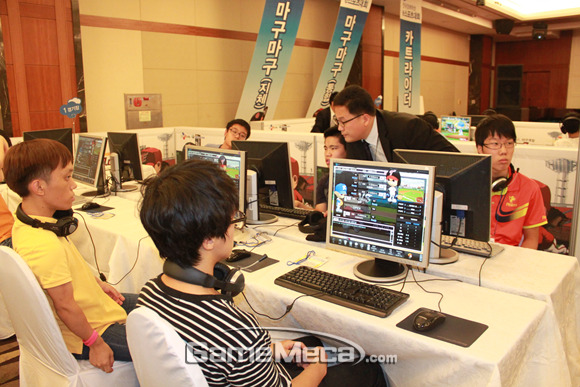 espo_20120904-09_ghey.jpg