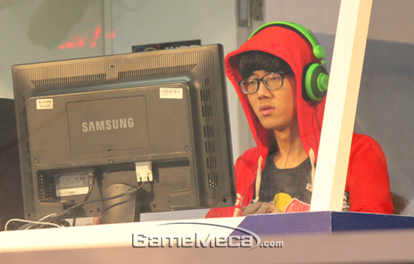 ke3_20120916-025_ghey.jpg