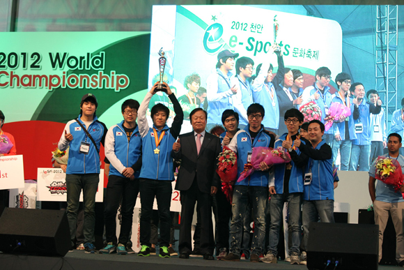 121005-risell-ie1.jpg
