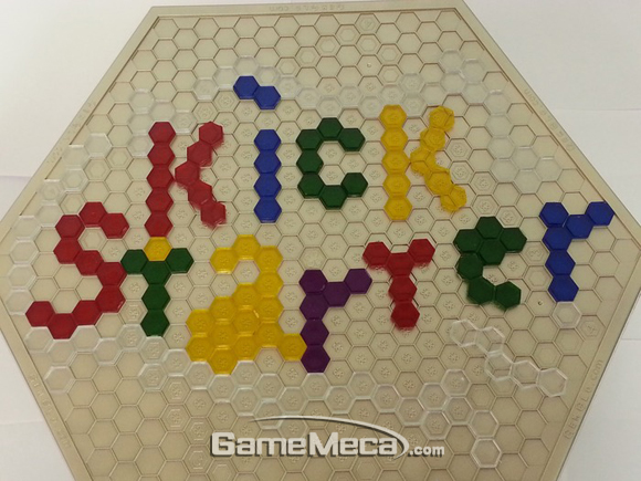 kbg_121010_kick_m.jpg